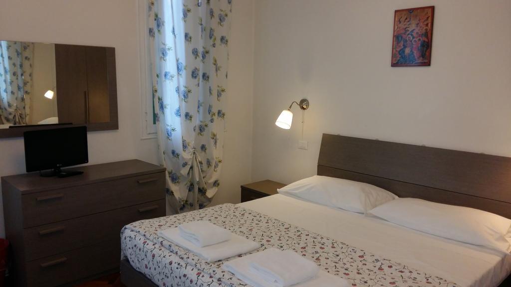 Residenza Carducci Padova Bed & Breakfast エクステリア 写真